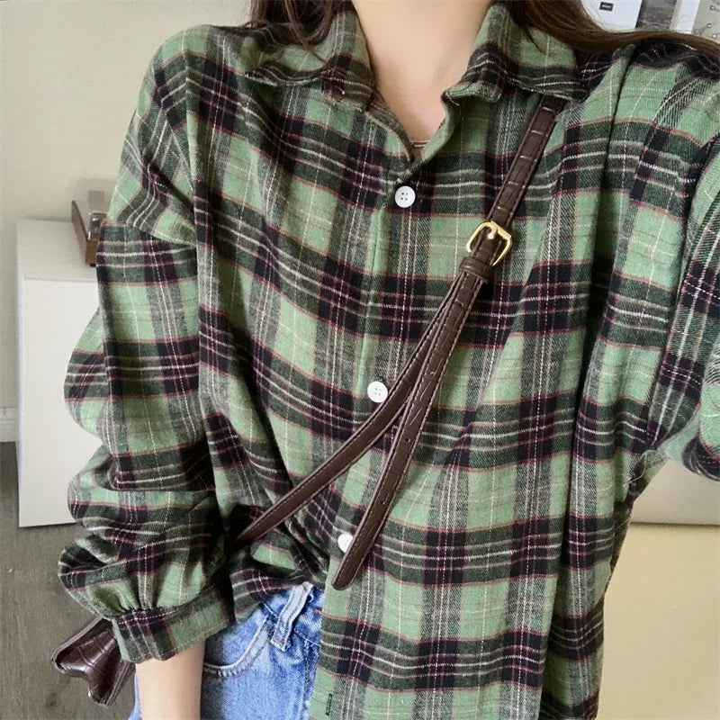 Black Flannel Shirt for Women Long Sleeve Collared Button-Up Tartan Plaid Shirt Jacket  Teen-girl Casual Everyday Outfit