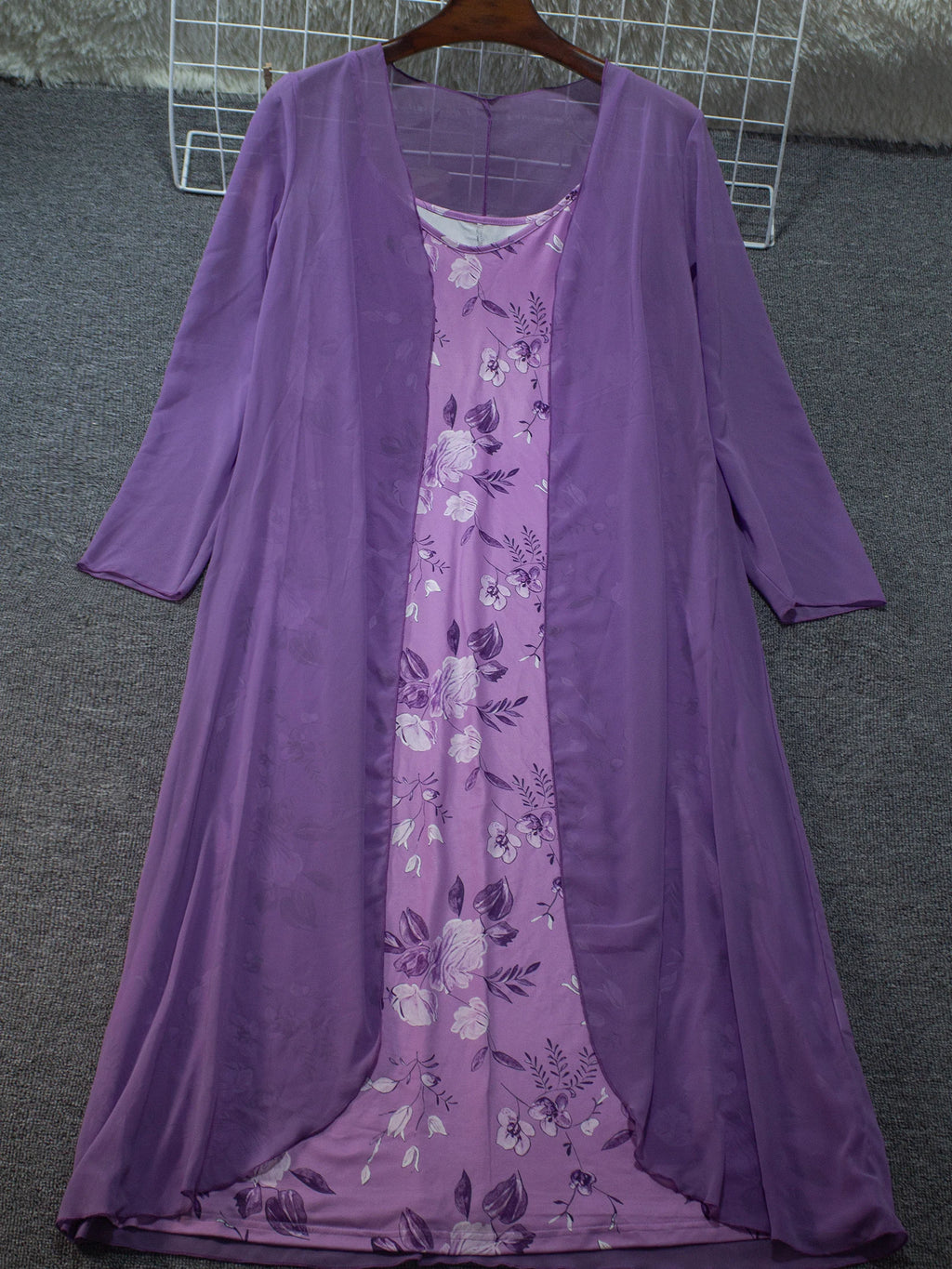 Plus Size Floral Print Maxi Dress with Sheer Cover, Bohemian V-Neck Two Piece Set